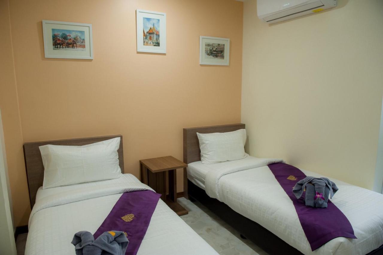 The Moon Night Hotel Bangkok Kültér fotó