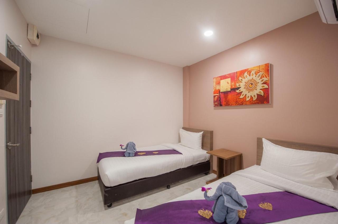 The Moon Night Hotel Bangkok Kültér fotó